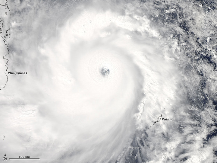 Datei:Haiyan 7.11.2013.jpg
