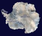 Satellitenbild der Antarktis Die drei Hauptteile des Antarktischen Eisschildes Lizenz: public domain