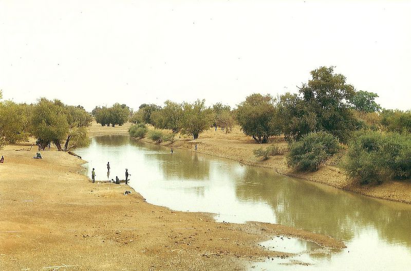 Datei:Nakambe river dry season.jpg